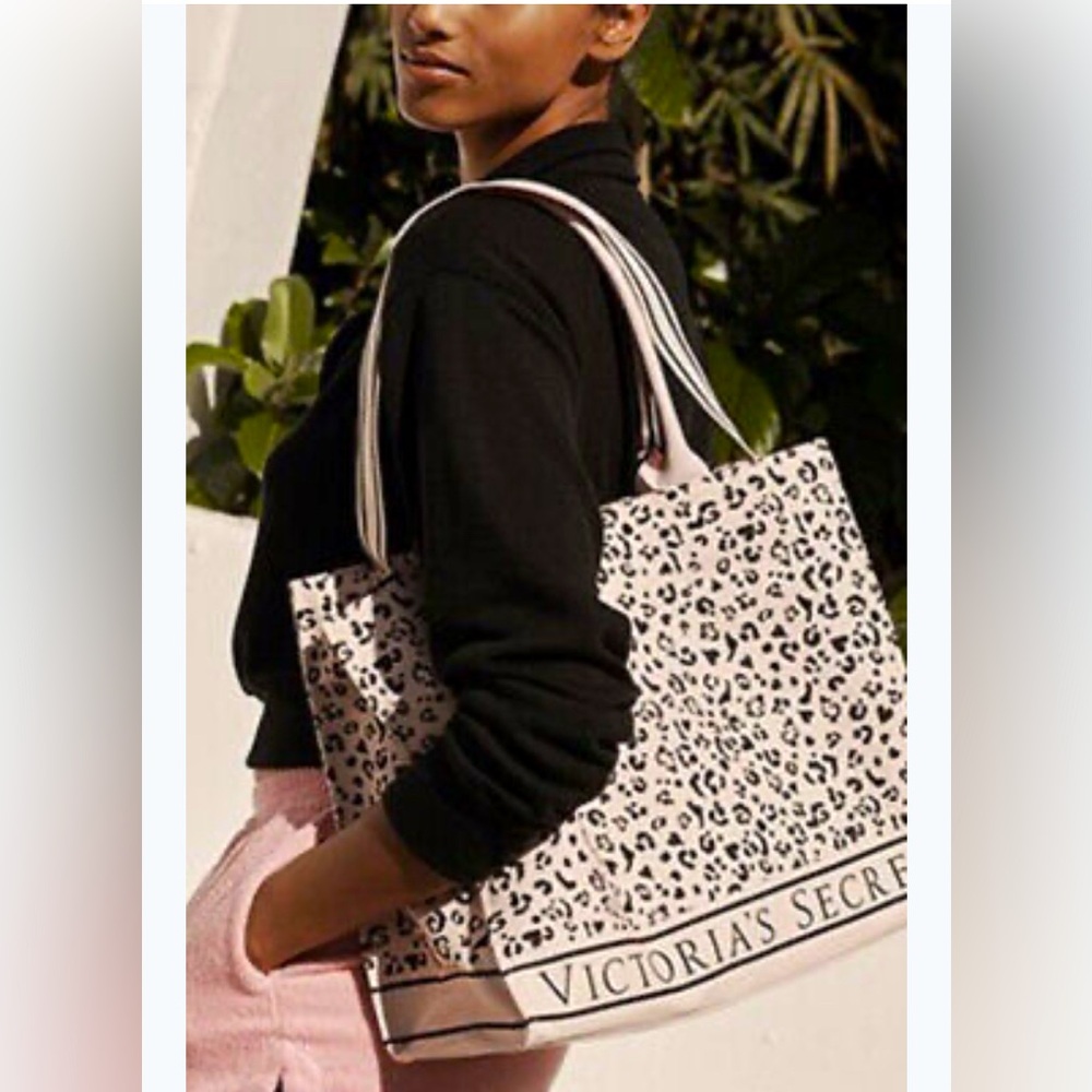 NWOT Victoria's Secret Leopard Tote Beach Shopper Tote Shoulder Bag MED Canvas